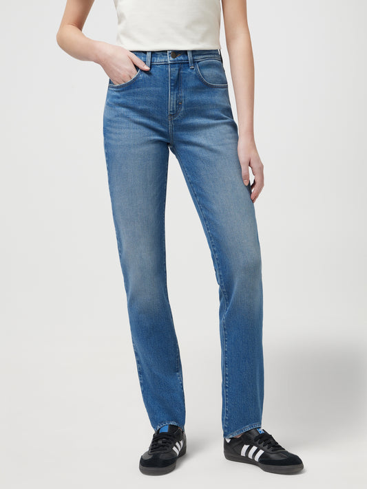 Wrangler Jeans (112351744_BLUE) Women